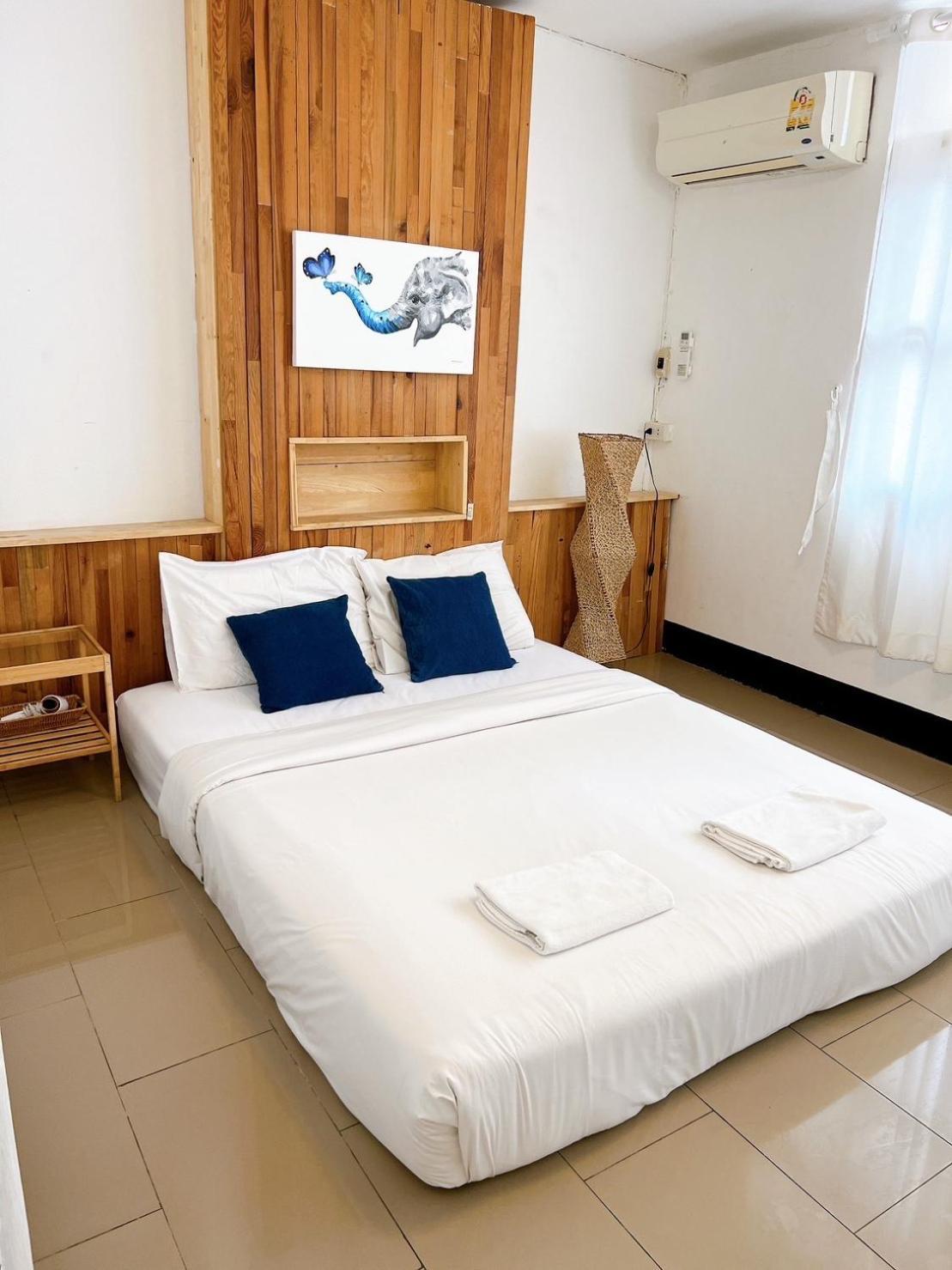 Cozy By Funwahn Bed and Breakfast Chiang Mai Exteriör bild