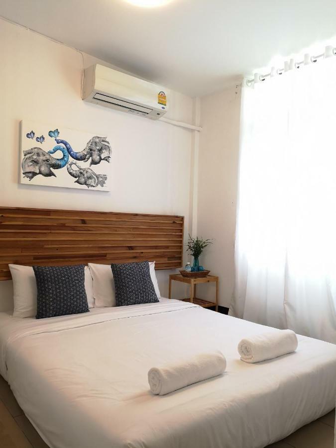 Cozy By Funwahn Bed and Breakfast Chiang Mai Exteriör bild