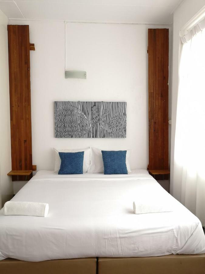 Cozy By Funwahn Bed and Breakfast Chiang Mai Exteriör bild