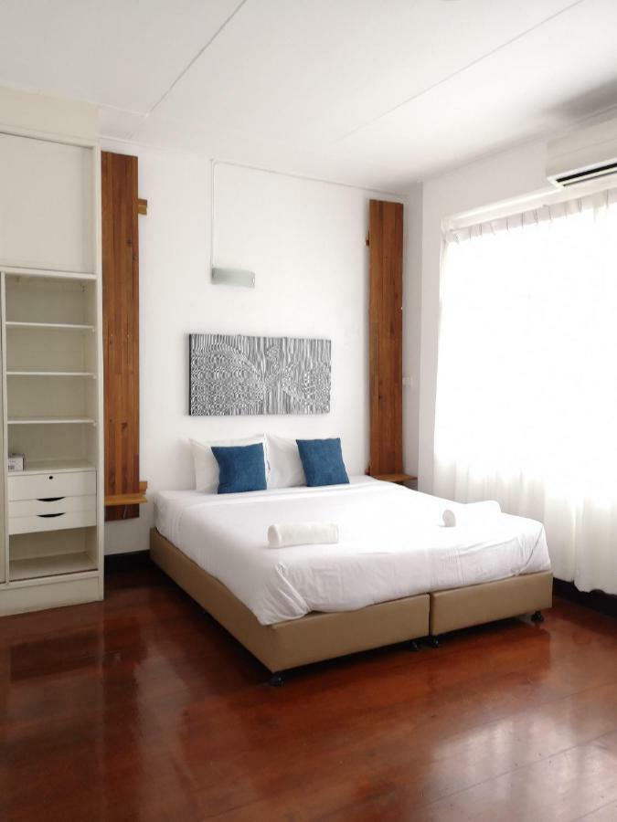 Cozy By Funwahn Bed and Breakfast Chiang Mai Exteriör bild
